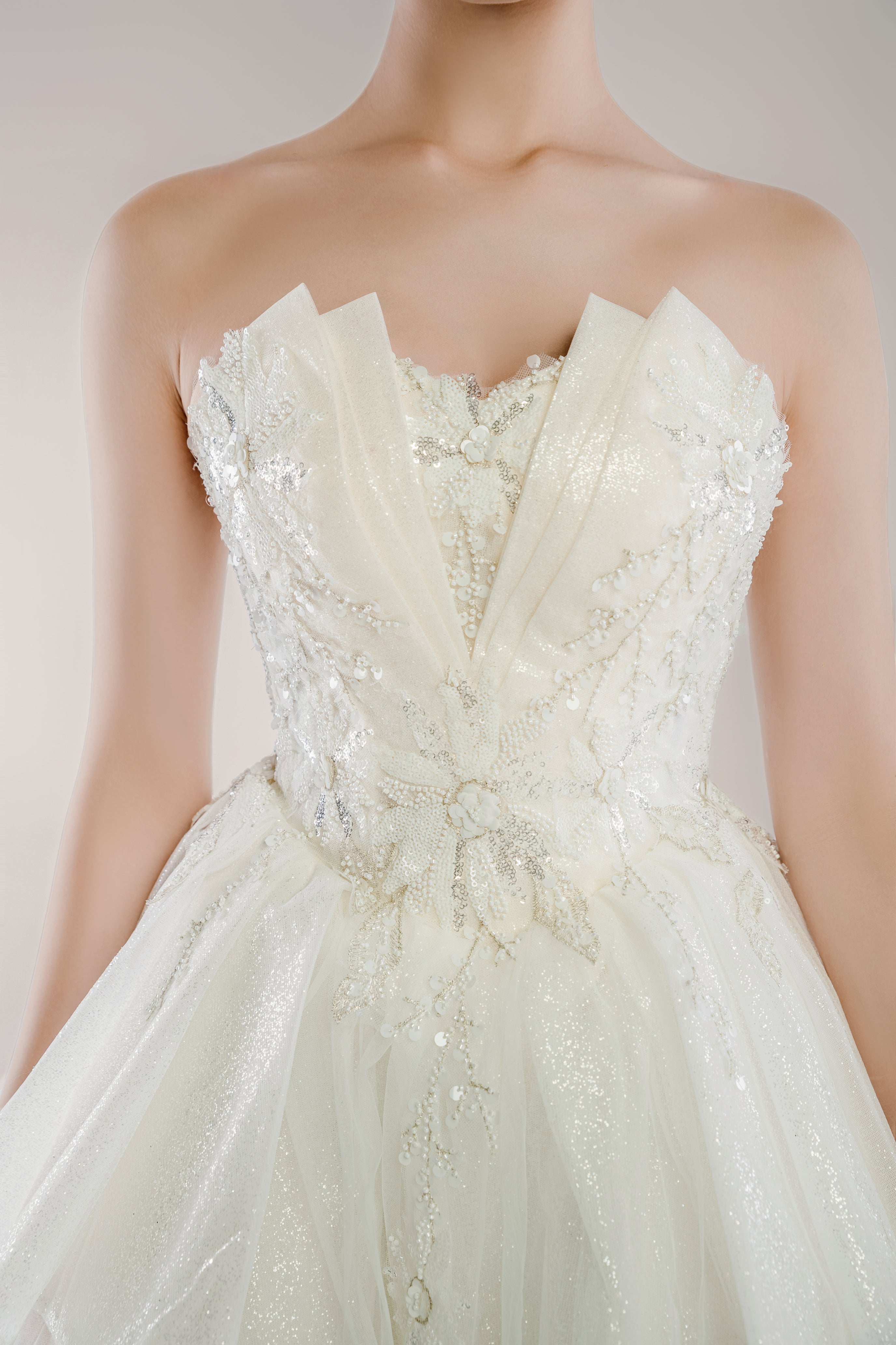 Strapless Sparkly Tulle Ball Gown Wedding Dress with Beaded Bodice and Layered Peplum – Stellara. WL Bridal & Gown