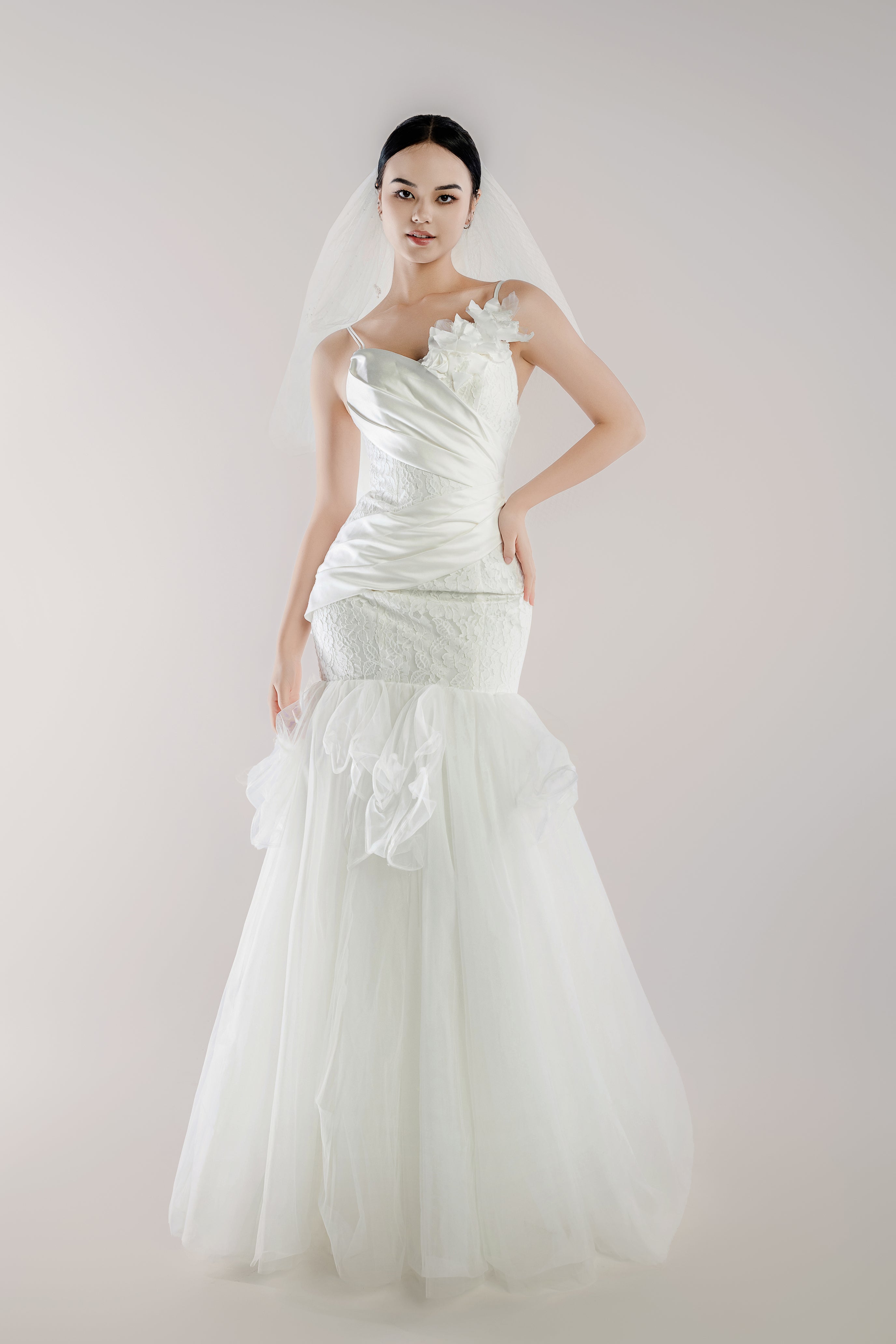 Lampas-014 Wedding Dress