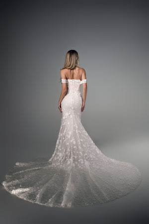 Evadne low-back floral lace mermaid wedding dress with train